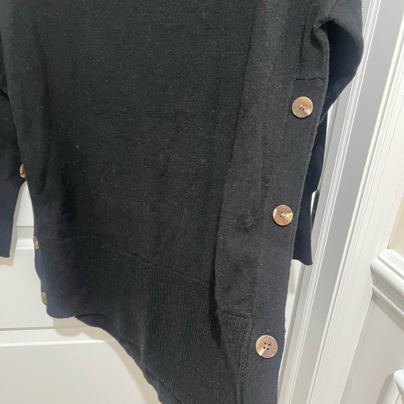 Sweater - Picture 2 of 3